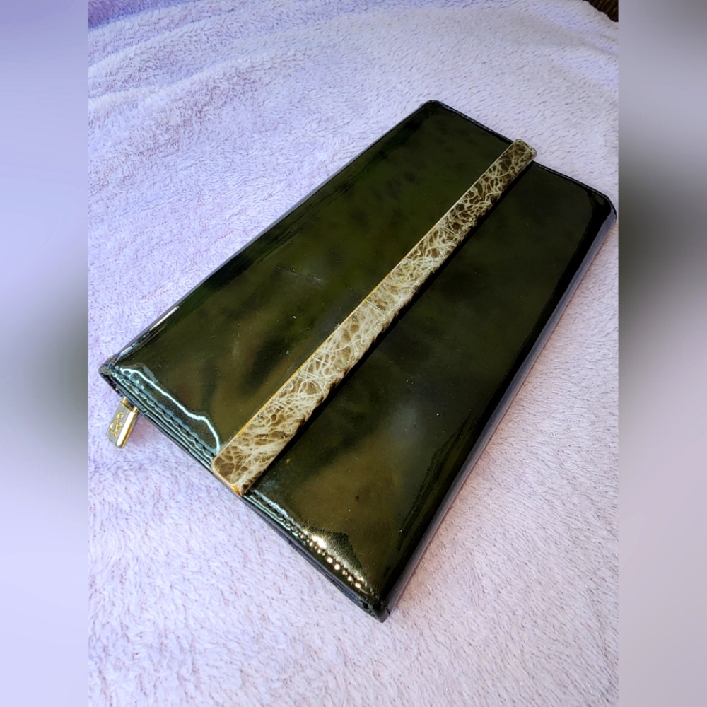 Pinky & Dianne Long Wallet Elegant Green and Tan